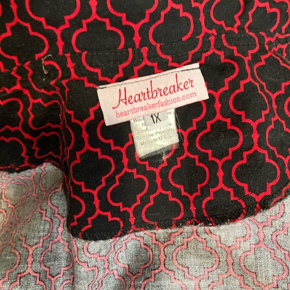 Heart breaker black and red wrap dress - Picture 3 of 3